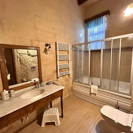Temenni Evi Cave