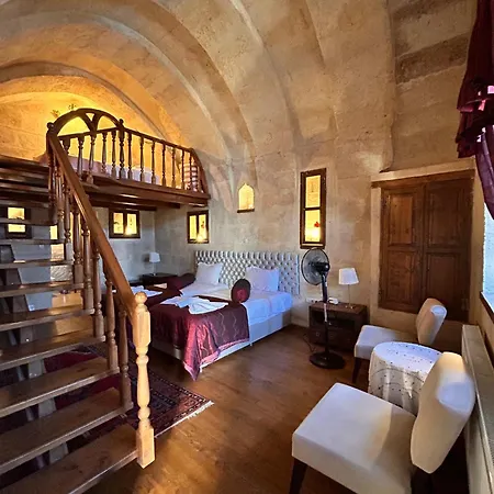 Hotel Temenni Evi 3*