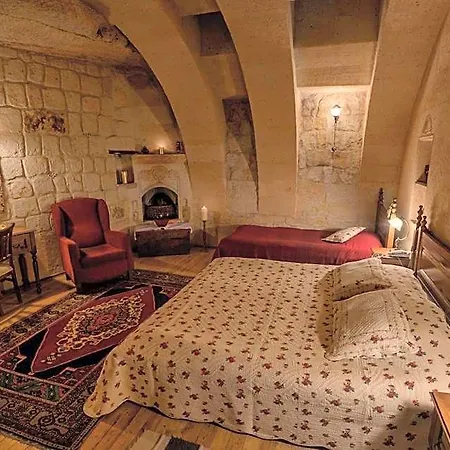 Temenni Evi فندق أوروغوبْ